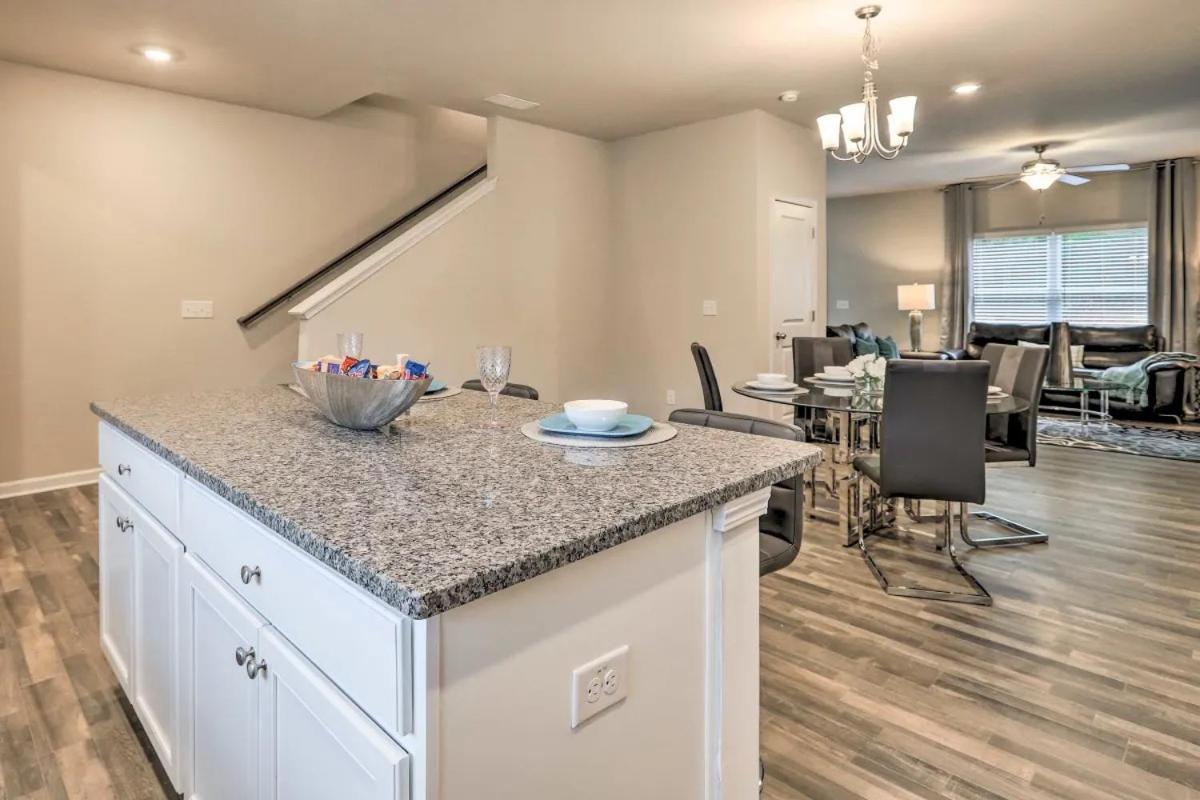 Modern 3Br Townhome 10 Mins To Downtown Atl Атланта Экстерьер фото